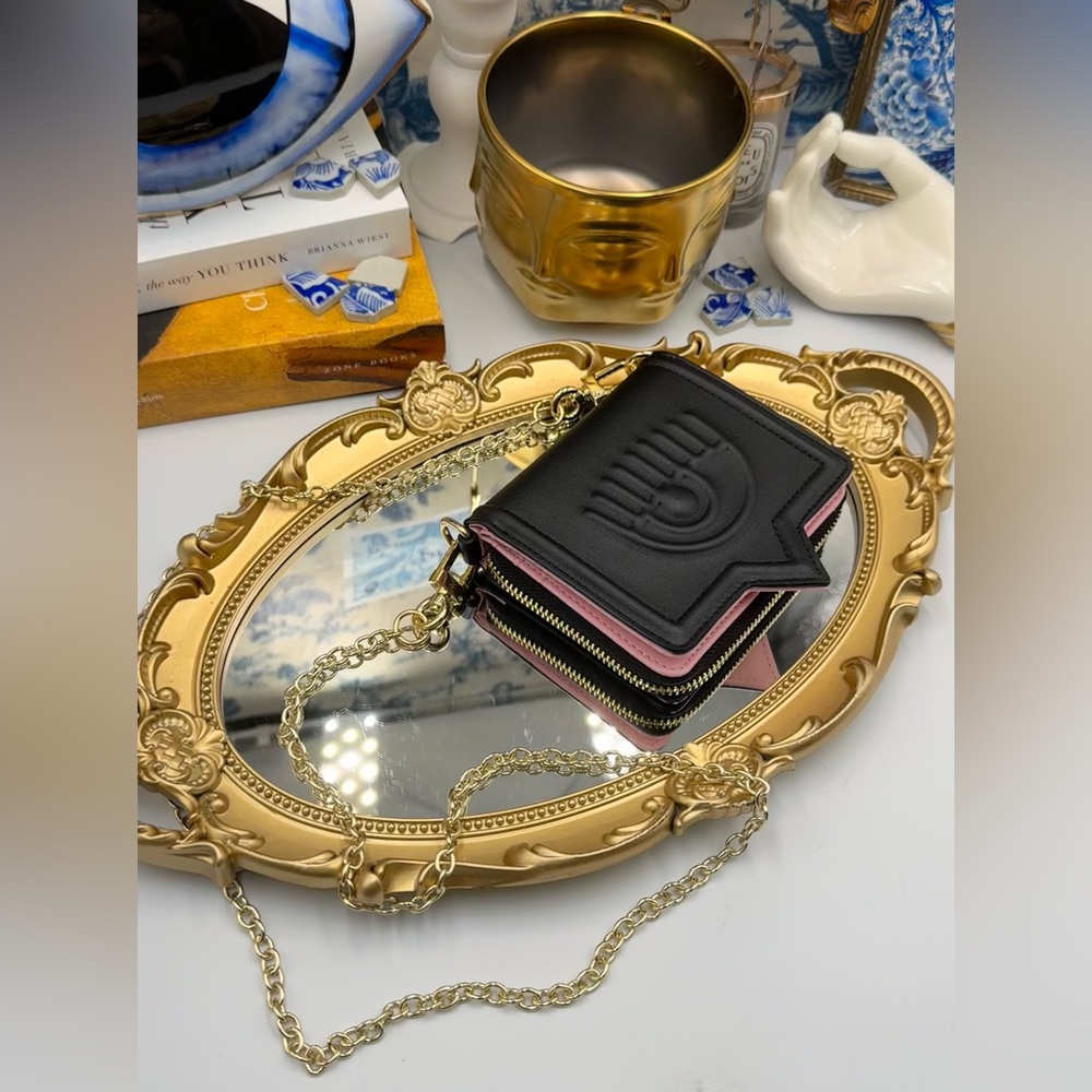 🆕 CHIARA FERRAGNI 🧿 BNIB Eyelike Motif Chain Linked Wallet - Black - WOC - Picture 7 of 16